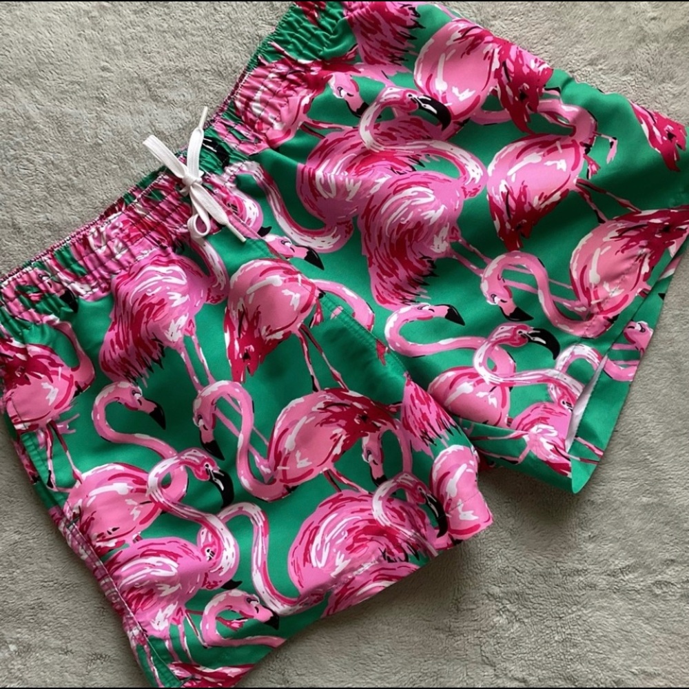 Chubbies 5.5” inseem FLAMINGO 🦩 swim trunks!